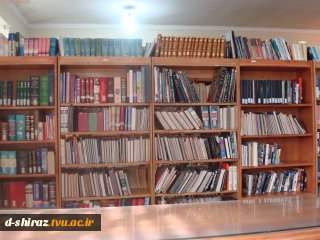 نمای از کتابخانه