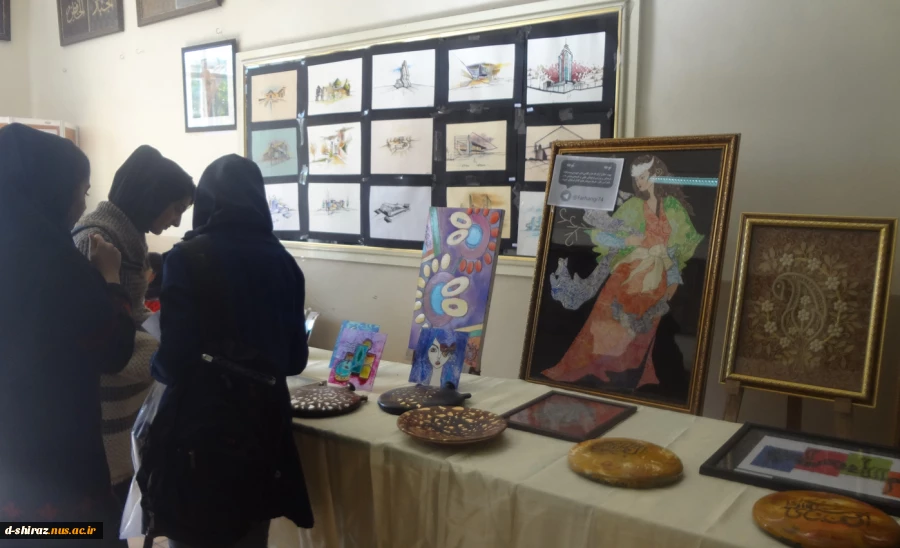 نمایشگاه به مناسبت روز دانشجو