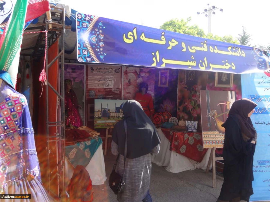 برگزاری نمایشگاه دست ساخته های دانشجویان در دانشگاه فرهنگیان