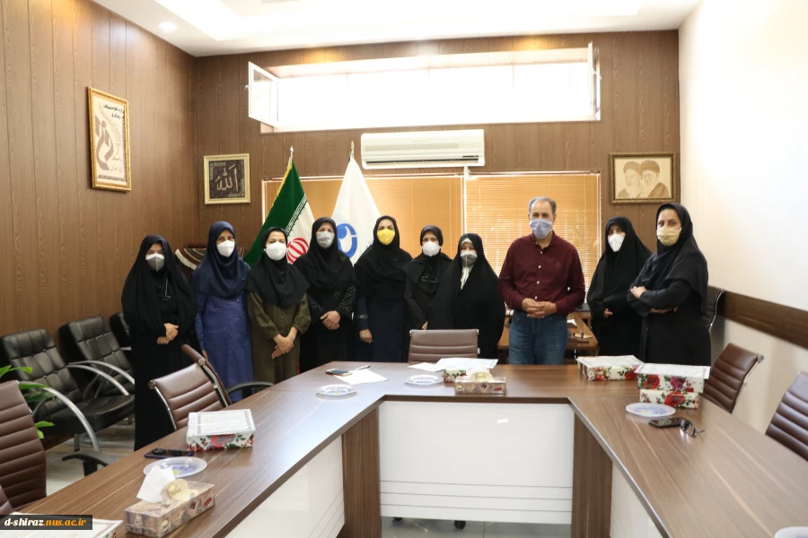 گزارش تصویری از جلسه تجلیل از جانبازان وخانواده شهدای آموزشکده دختران شیراز 3