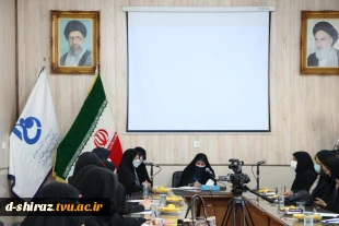 دیدارسرکار خانم دکترانسیه خزعلی معاون رئیس جمهور در امور زنان و خانواده در دانشکده فنی و حرفه ای دختران شیرازبا بانوان فرهیخته و نخبگان استان فارس 3