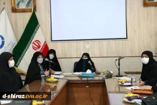 دیدارسرکار خانم دکترانسیه خزعلی معاون رئیس جمهور در امور زنان و خانواده در دانشکده فنی و حرفه ای دختران شیرازبا بانوان فرهیخته و نخبگان استان فارس 15