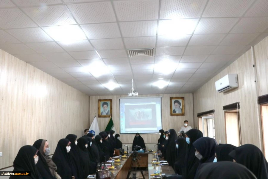 دیدارسرکار خانم دکترانسیه خزعلی معاون رئیس جمهور در امور زنان و خانواده در دانشکده فنی و حرفه ای دختران شیرازبا بانوان فرهیخته و نخبگان استان فارس 16