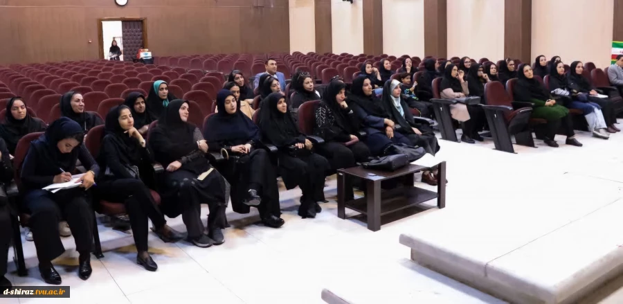 برگزاری جلسه گروه آموزشی طراحی دوخت و لباس  2